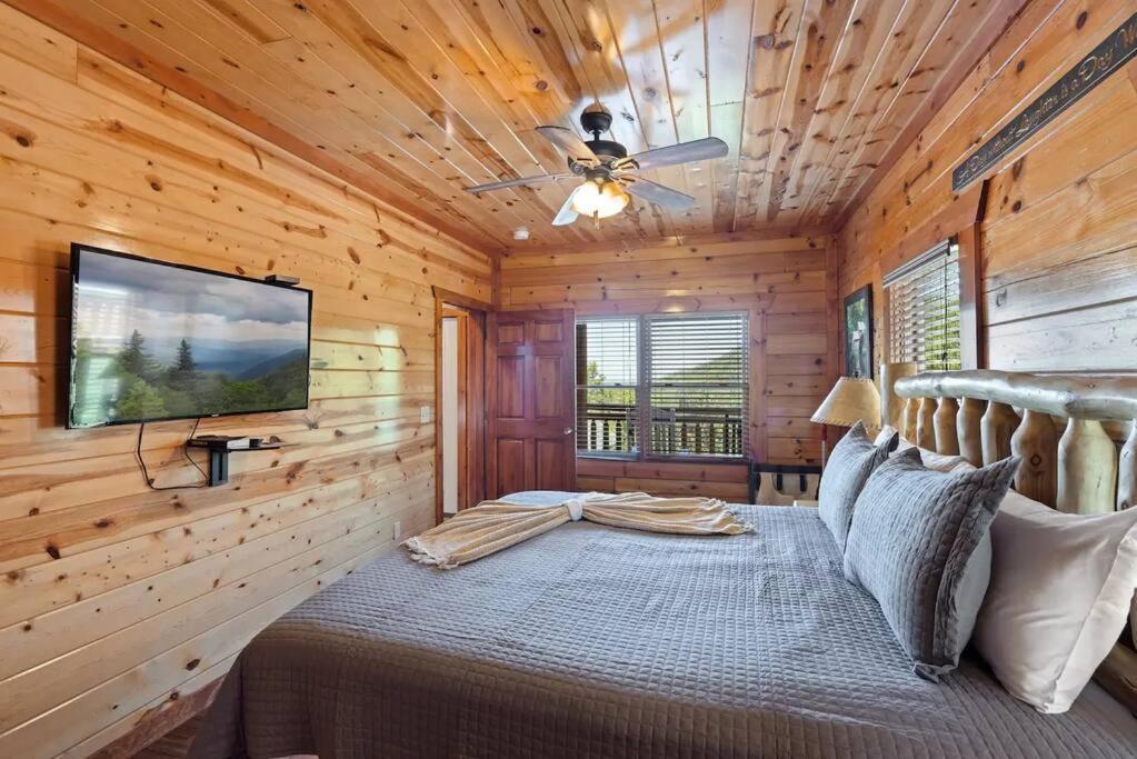 Heated Pool Hot Tub Game Room Mountain Views Sevierville Luaran gambar